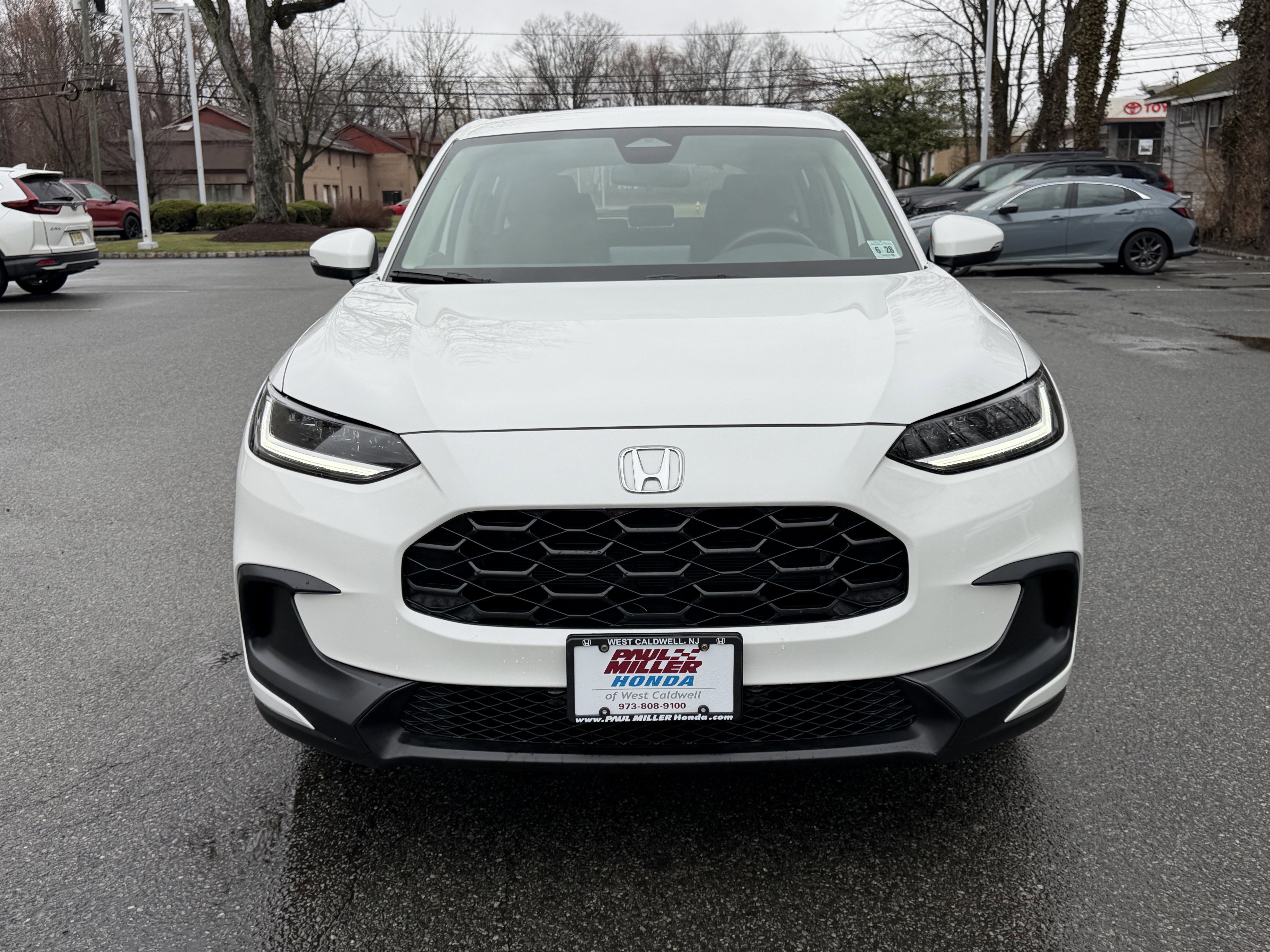 Certified 2023 Honda HR-V LX image 2