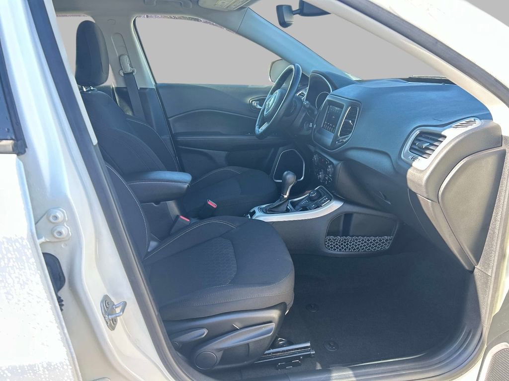 Certified 2020 Jeep Compass Sport w/ Cold Weather Group image 15
