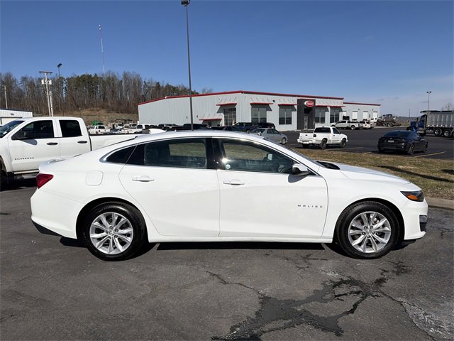 Used 2024 Chevrolet Malibu LT image 2