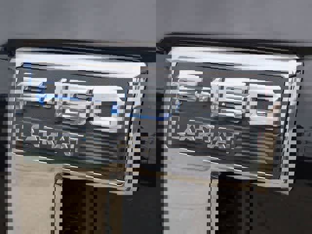 Used 2022 Ford F150 Lariat w/ Equipment Group 502A High image 13