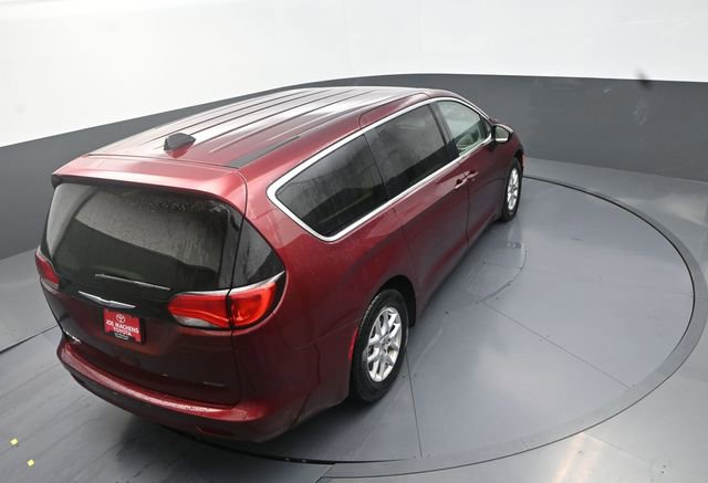 Used 2022 Chrysler Voyager LX FWD image 38