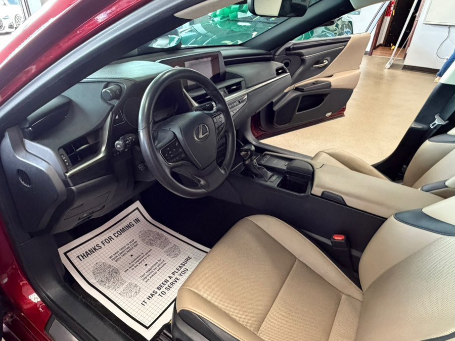 Used 2020 Lexus ES 350 w/ Premium Package image 18