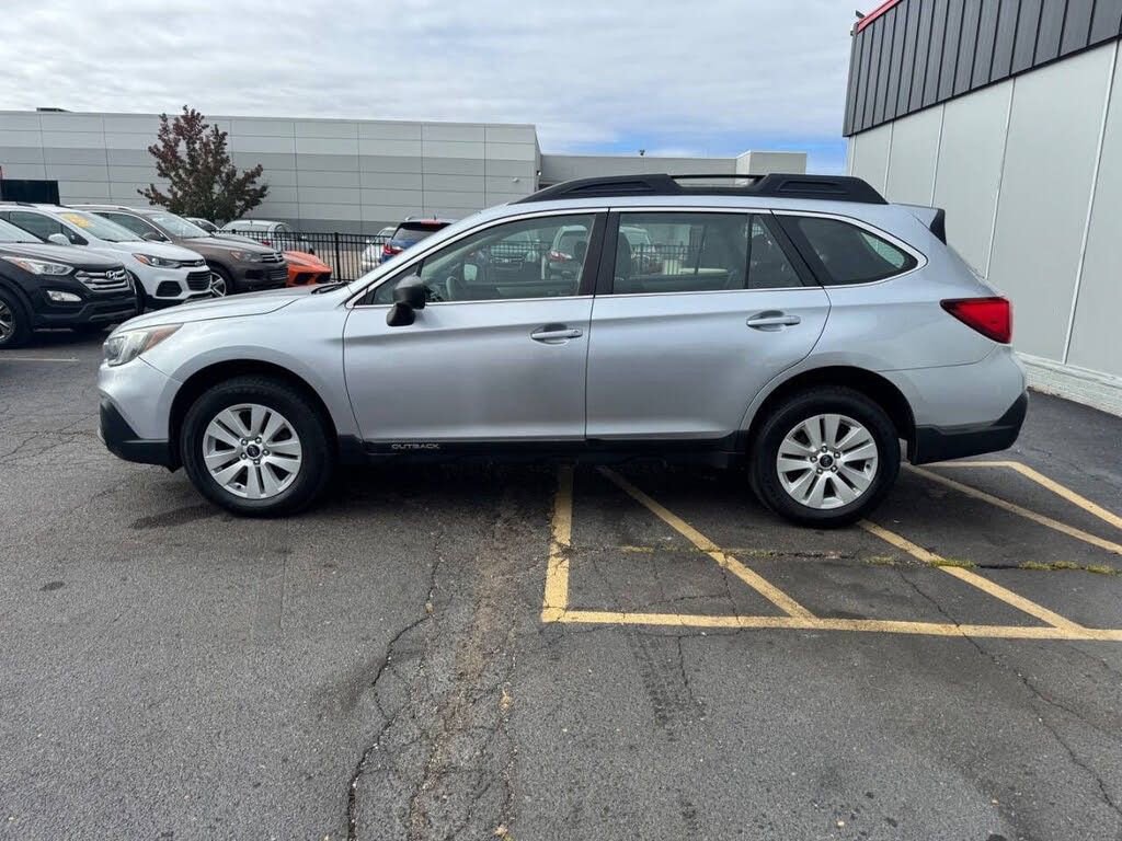Used 2018 Subaru Outback 2.5i image 4