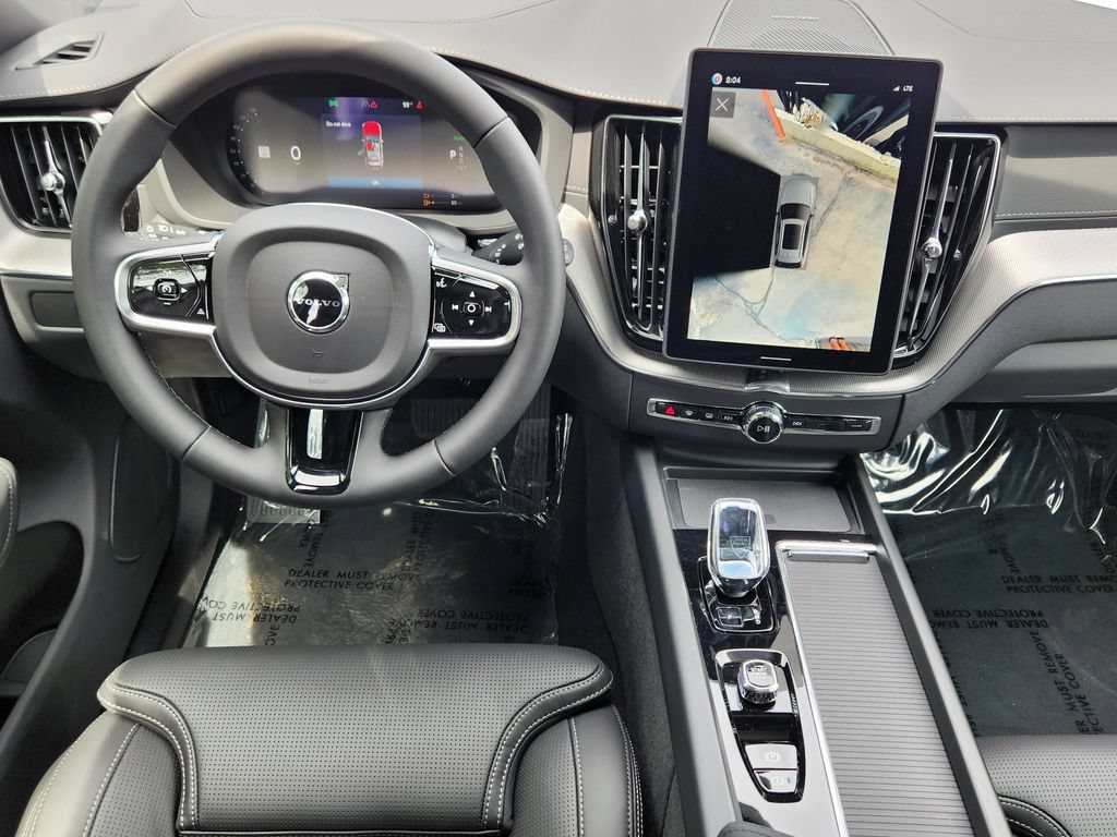 New 2026 Volvo XC60 T8 Ultra w/ Climate Package PRO AWD/4WD image 3