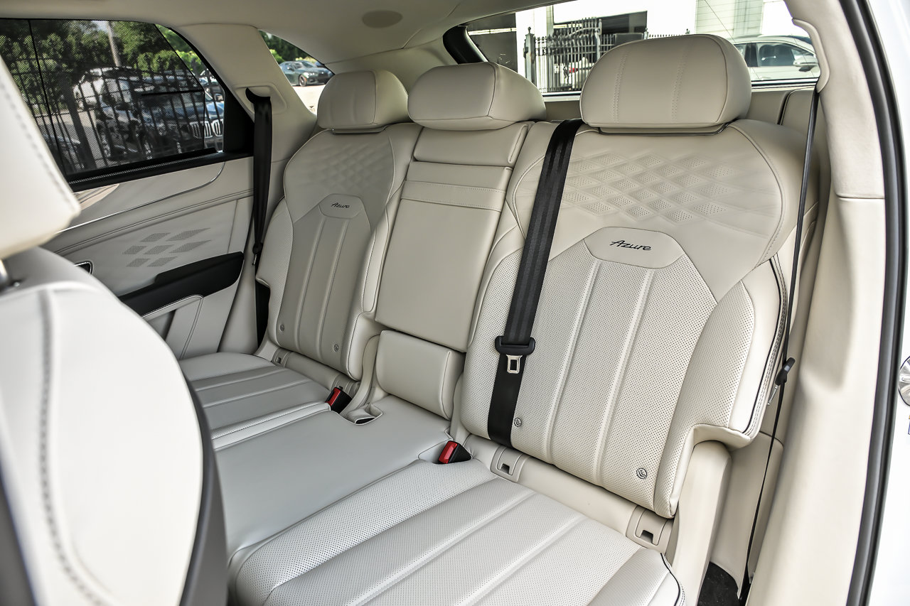 New 2026 Bentley Bentayga AWD/4WD image 21