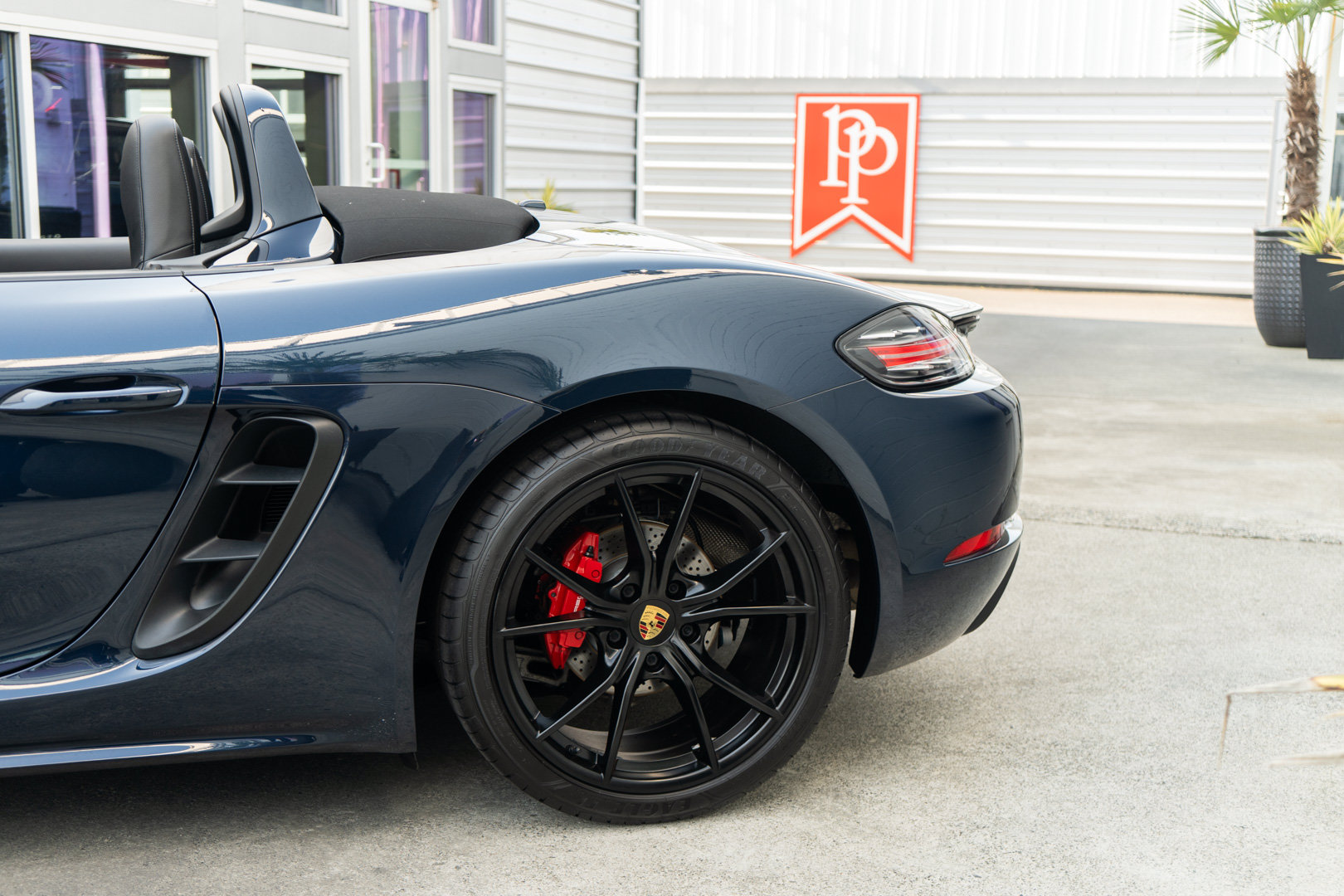 Used 2019 Porsche 718 Boxster S RWD image 5