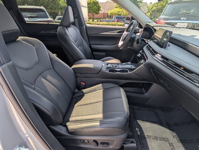 Used 2026 INFINITI QX60 Luxe w/ Cargo Package AWD/4WD image 11