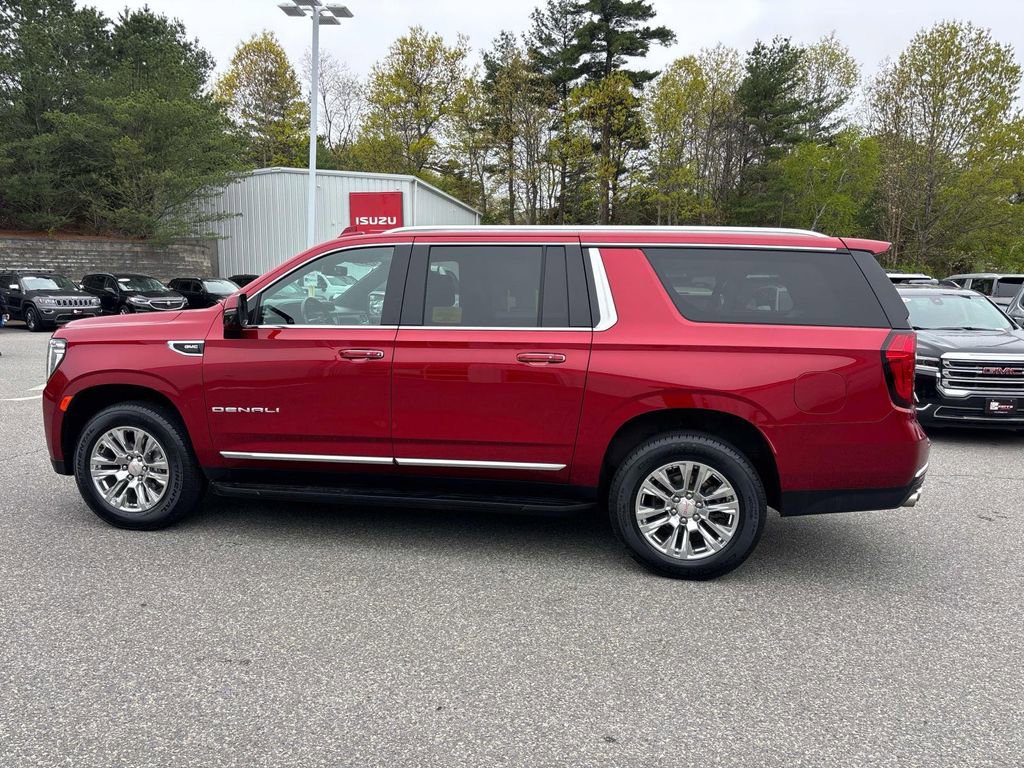 Used 2023 GMC Yukon XL Denali AWD/4WD image 7