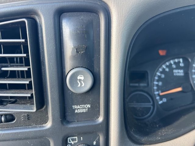 Used 2002 Chevrolet Tahoe LS w/ Traction Pkg image 11