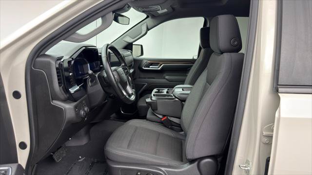Used 2026 Chevrolet Silverado 1500 RST RWD image 14