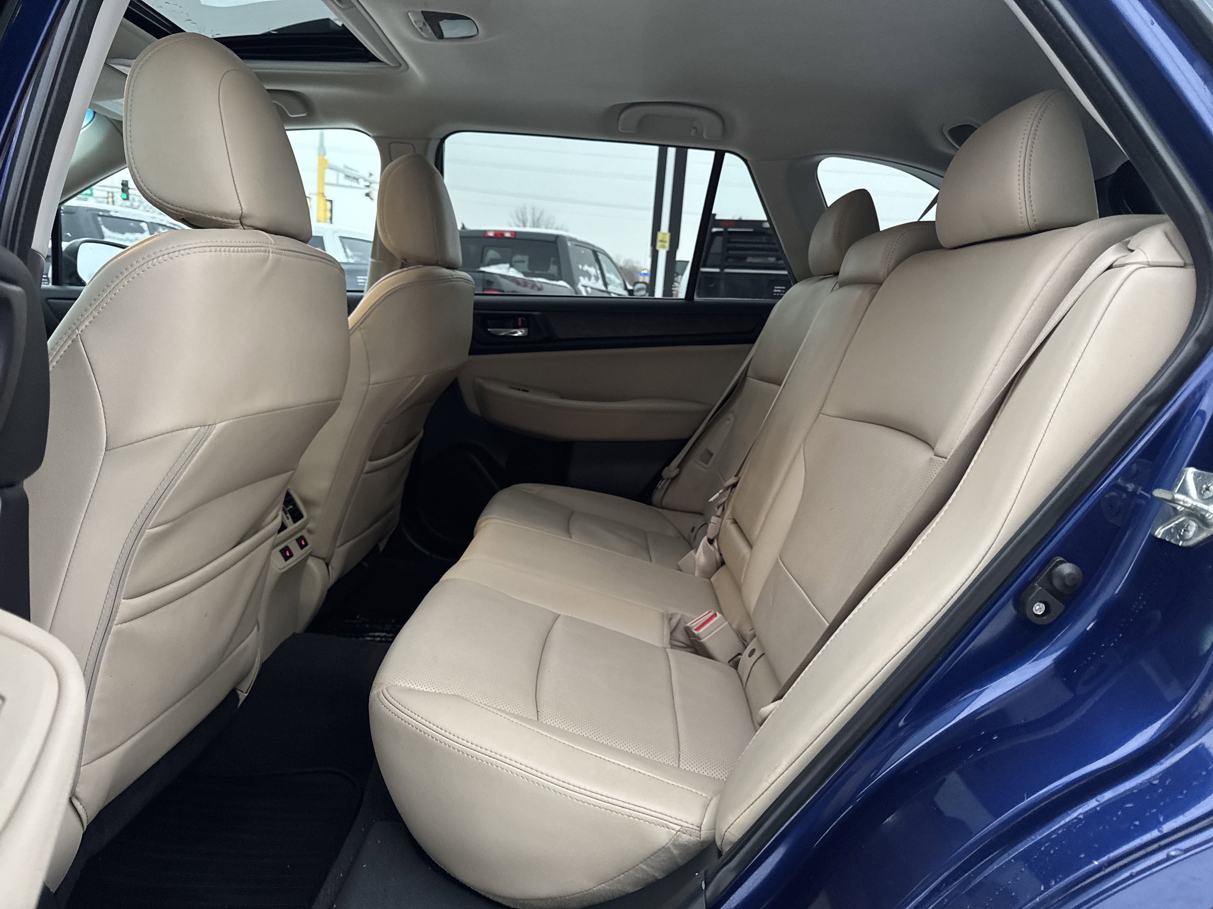 Used 2017 Subaru Outback 2.5i Limited image 32