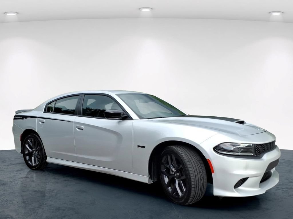 Used 2023 Dodge Charger R/T w/ Blacktop Package RWD image 5