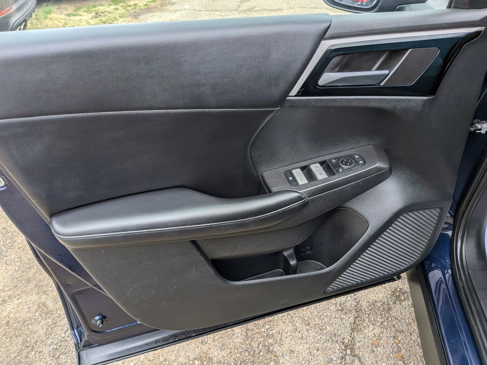 Used 2022 Mitsubishi Outlander SE image 22