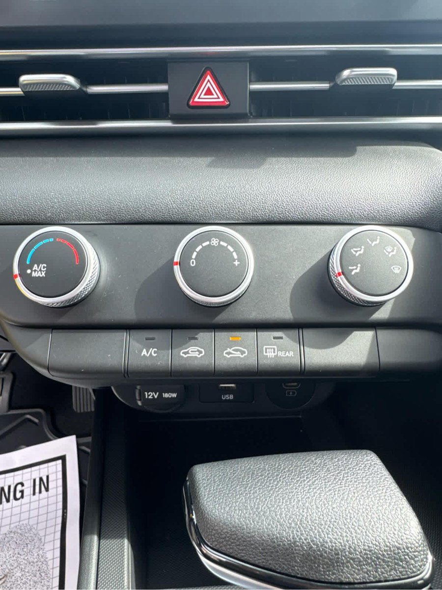 New 2026 Hyundai Elantra SE FWD image 30