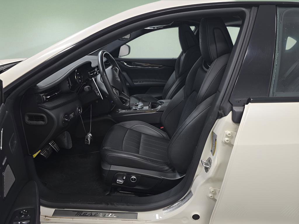 Used 2021 Maserati Quattroporte S GranSport Q4 AWD/4WD image 6