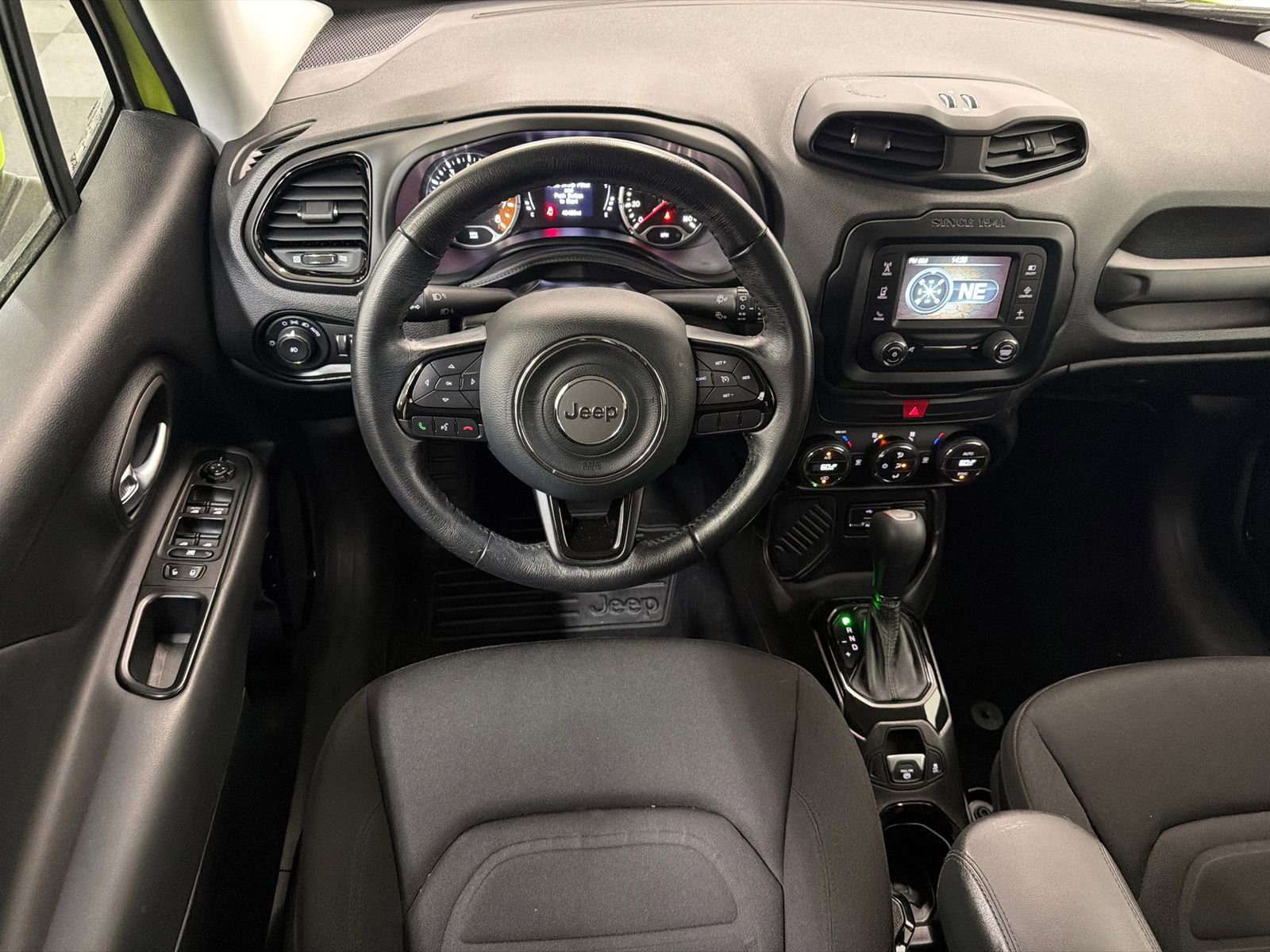 Used 2017 Jeep Renegade Altitude image 19