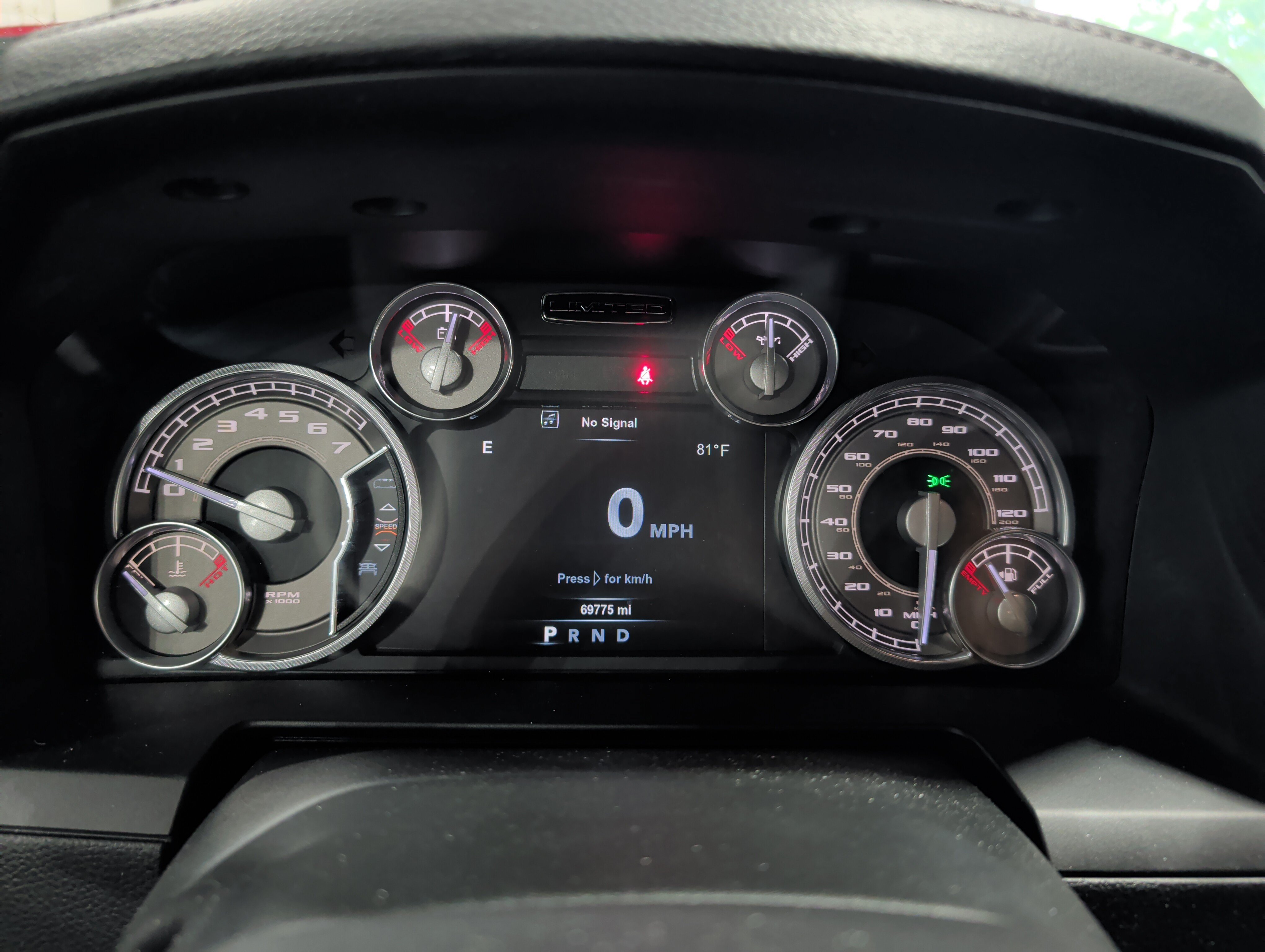 Used 2017 RAM 1500 Limited AWD/4WD image 9