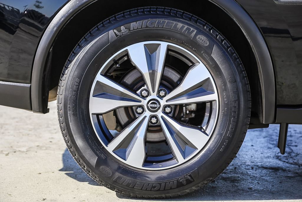 Used 2023 Nissan Murano S image 11