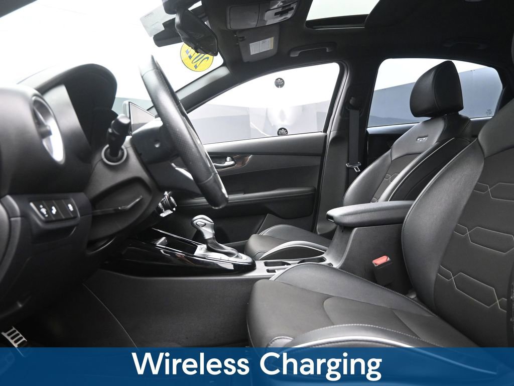 Used 2022 Kia Forte GT-Line w/ GT-Line Premium Package image 14