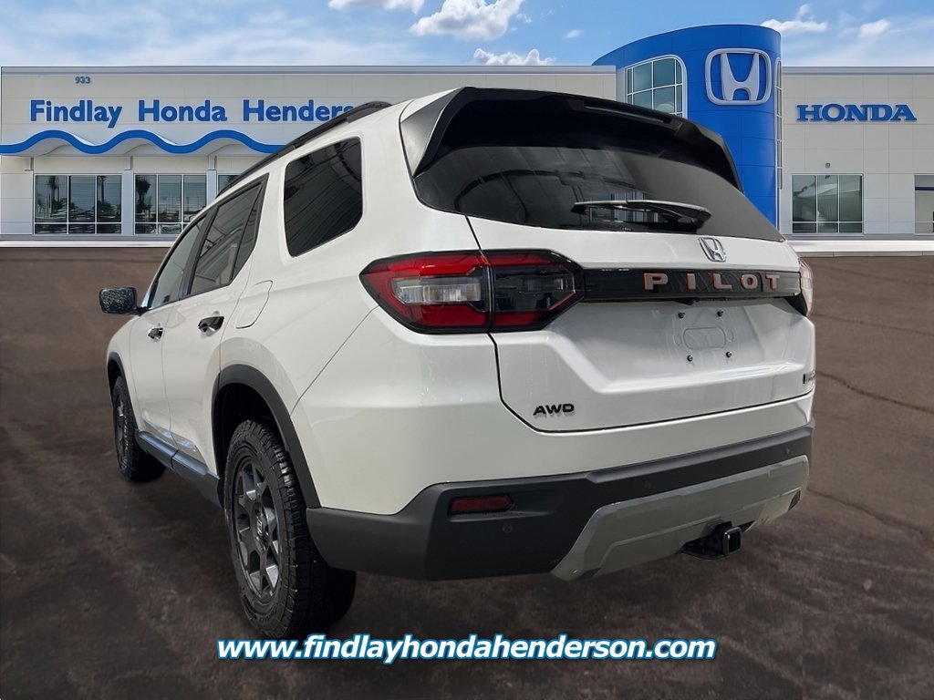 New 2026 Honda Pilot TrailSport image 3