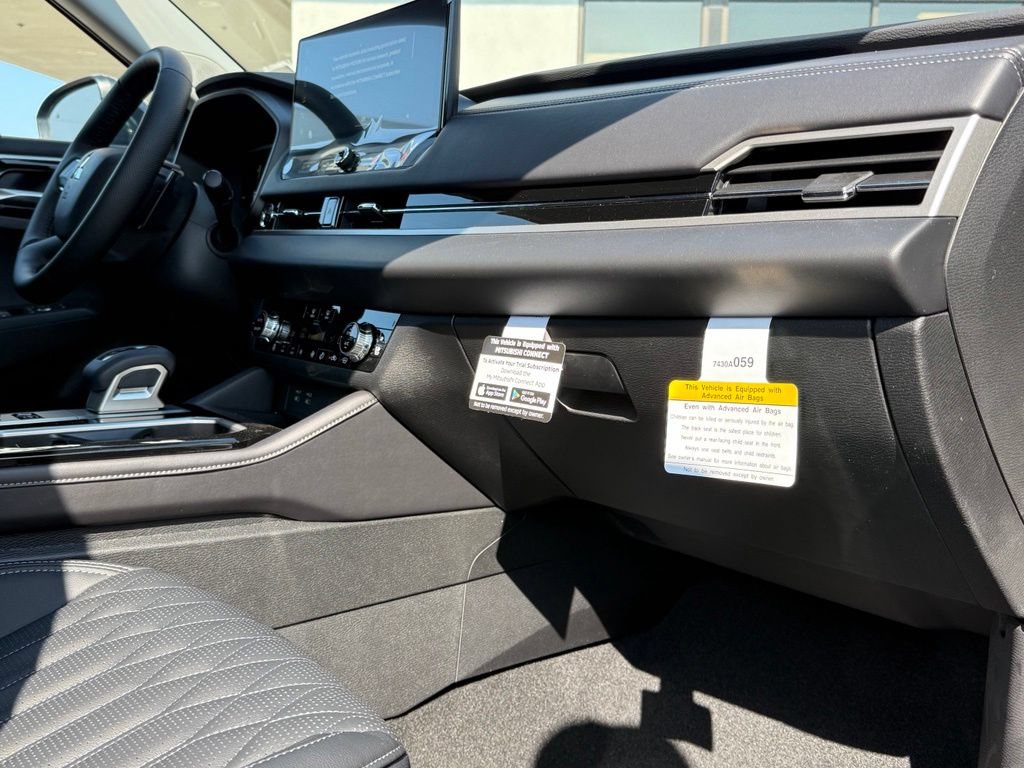 New 2026 Mitsubishi Outlander SEL AWD/4WD image 18