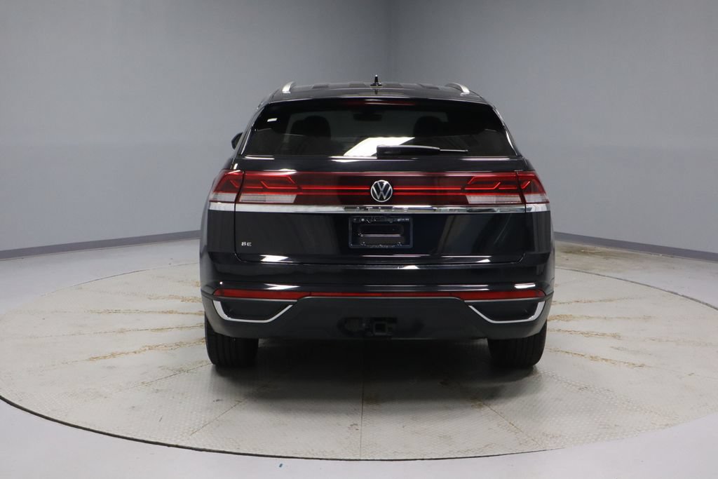 Used 2025 Volkswagen Atlas Cross Sport SE FWD image 10
