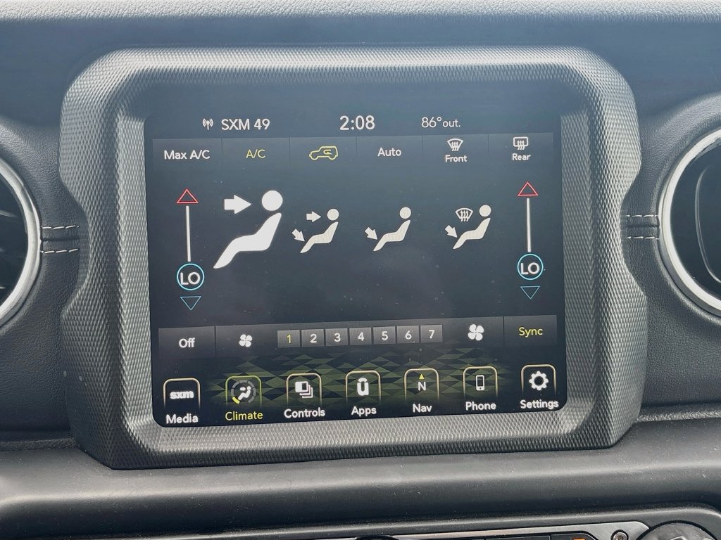 Certified 2022 Jeep Wrangler Unlimited Sahara AWD/4WD image 17