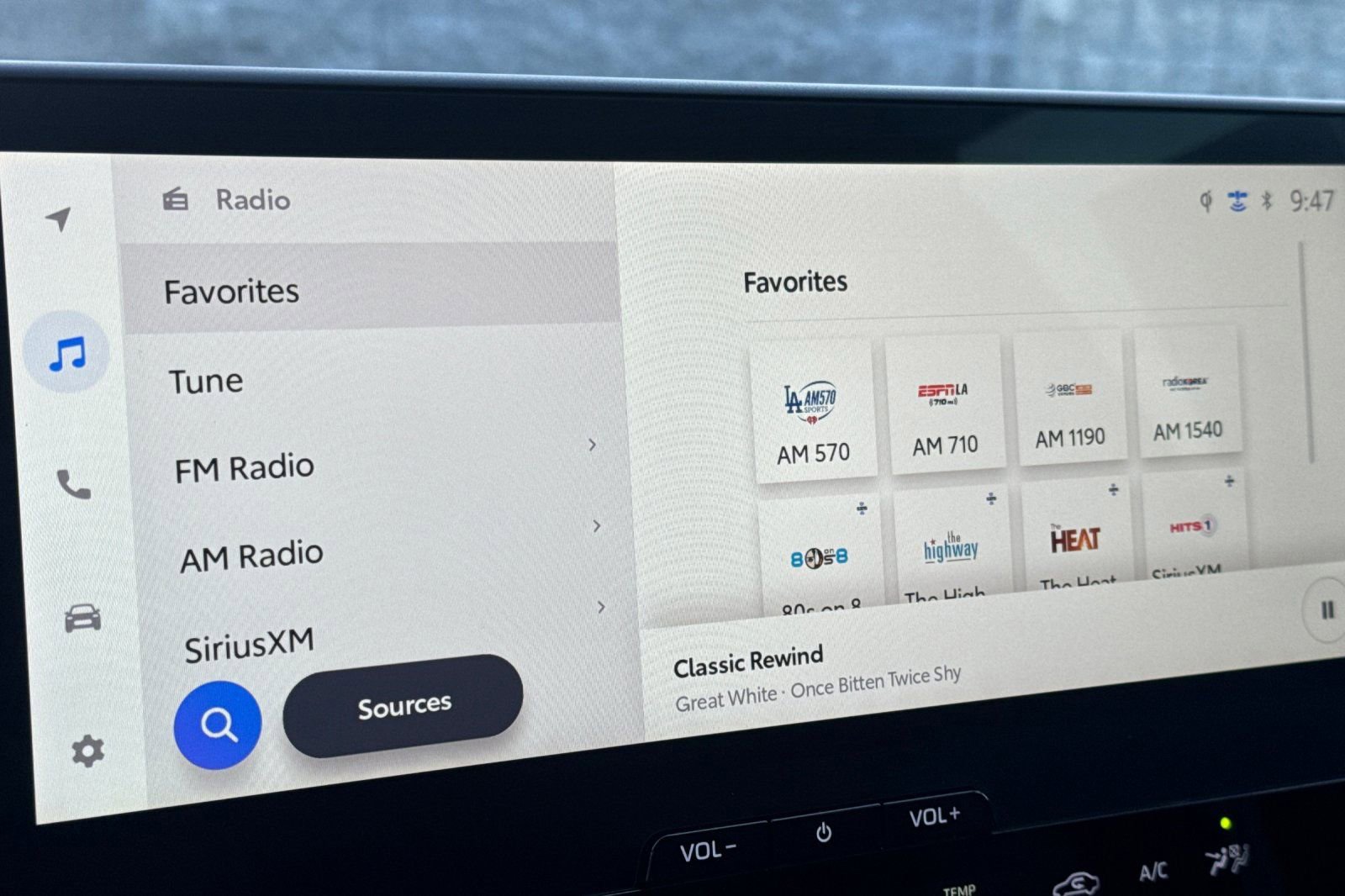 Certified 2025 Subaru Solterra Touring image 21