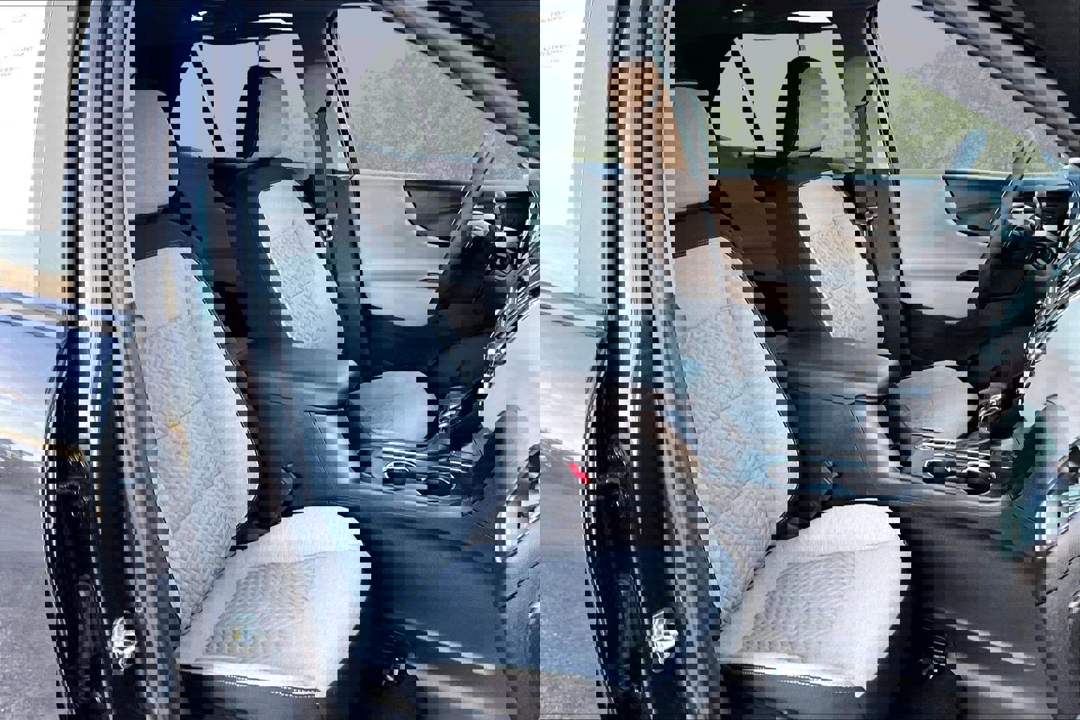 Used 2022 Chevrolet Equinox LS w/ LS Convenience Package image 7