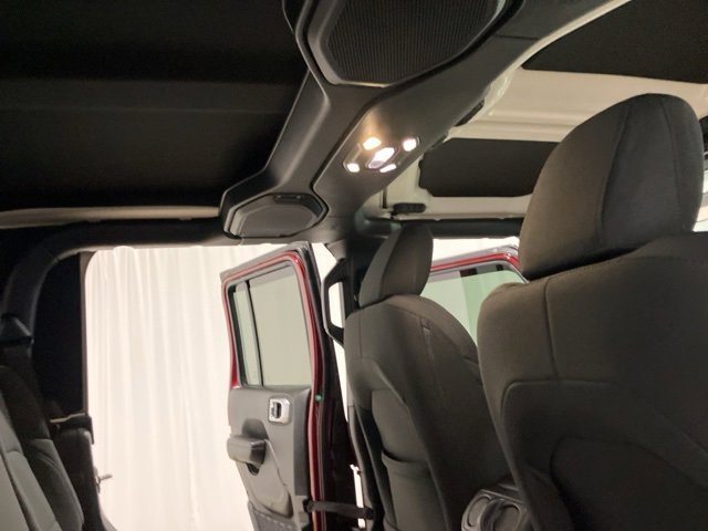 Used 2021 Jeep Gladiator Willys image 28