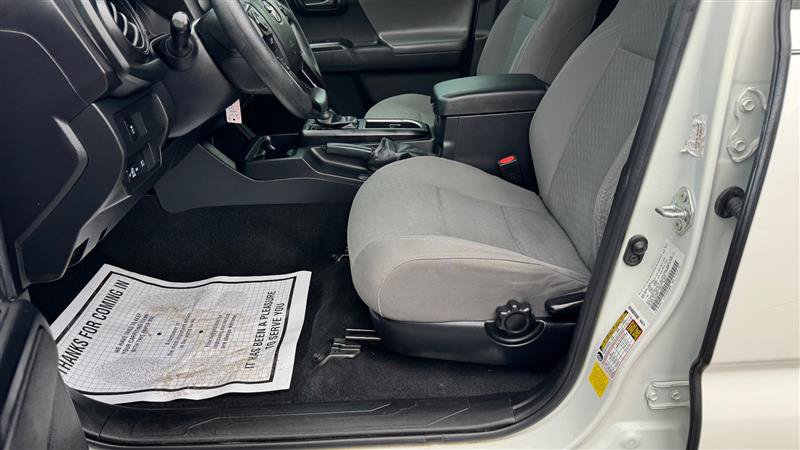 Used 2022 Toyota Tacoma SR w/ SR Convenience Package RWD image 29