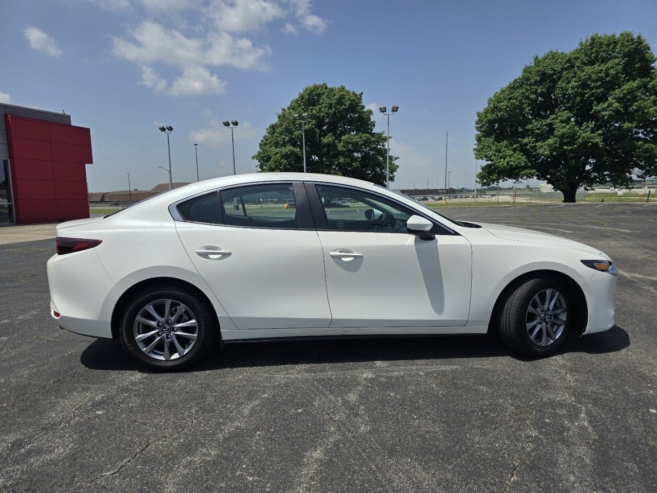 Used 2022 MAZDA MAZDA3 s FWD image 15