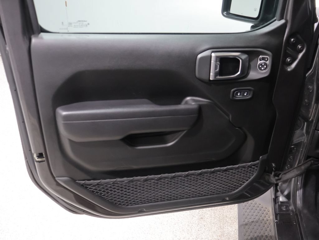 Used 2023 Jeep Wrangler Unlimited Sport AWD/4WD image 13