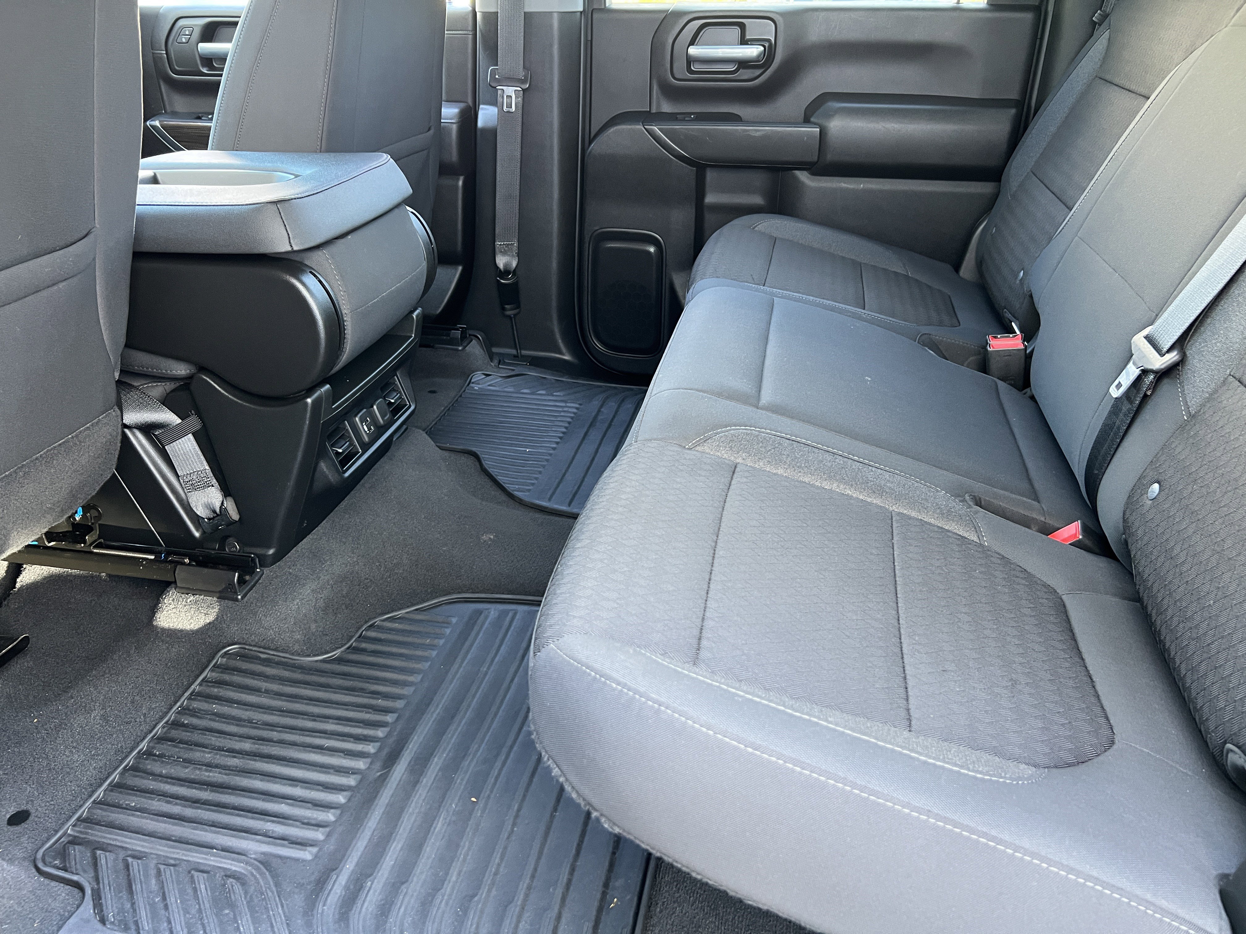 Used 2022 Chevrolet Silverado 2500 LT w/ Convenience Package AWD/4WD image 17
