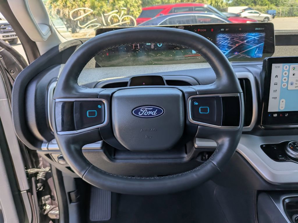 Used 2025 Ford Expedition Max Active image 32