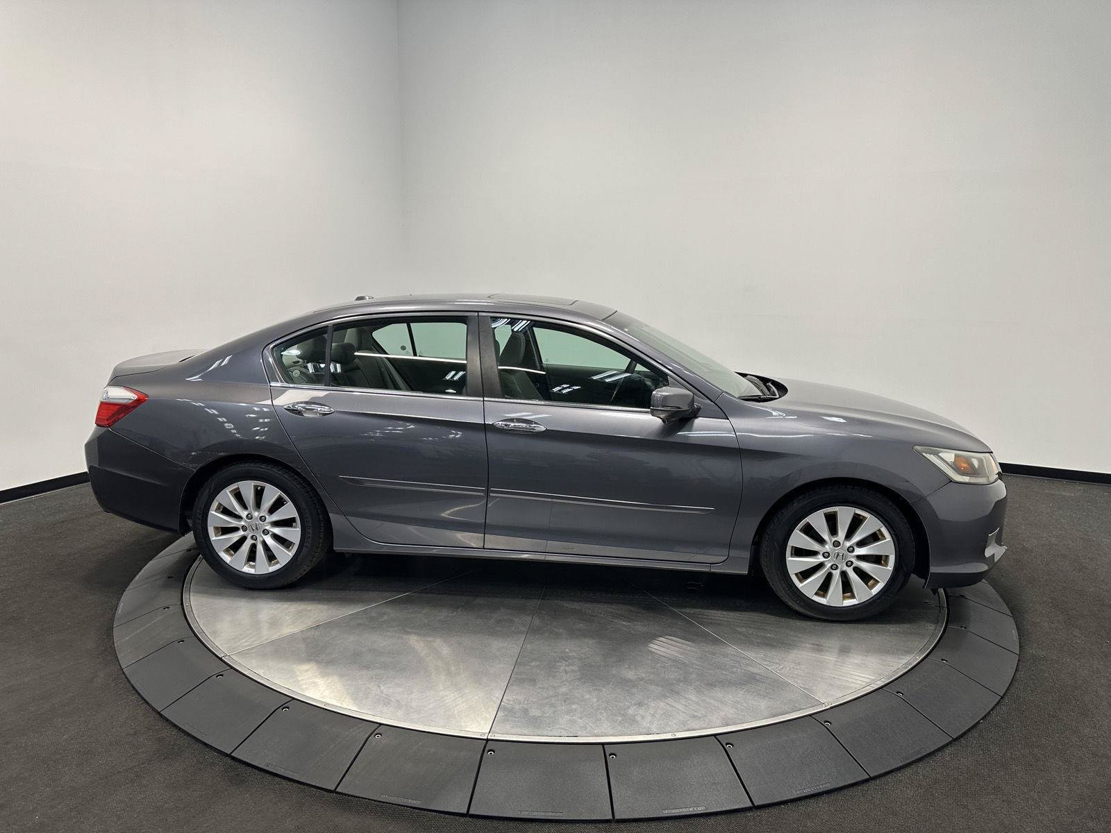 Used 2013 Honda Accord EX-L image 8