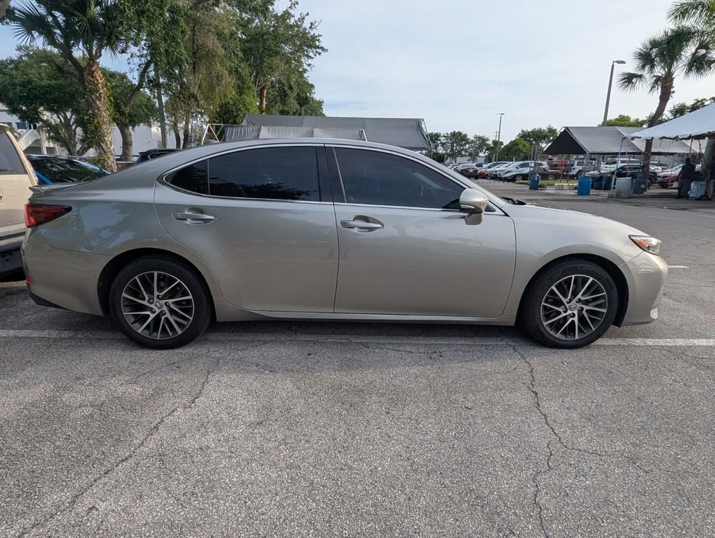 Used 2017 Lexus ES 350 FWD image 9