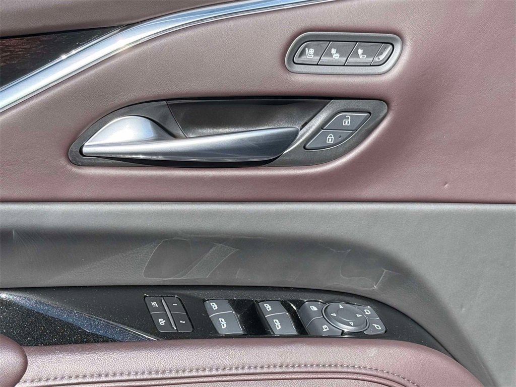 Used 2024 Cadillac Escalade ESV Sport Platinum w/ LPO, ONYX Package image 22