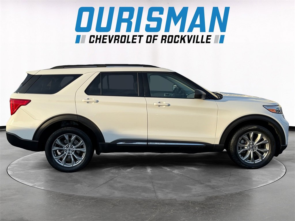 Used 2020 Ford Explorer XLT w/ Equipment Group 202A image 7