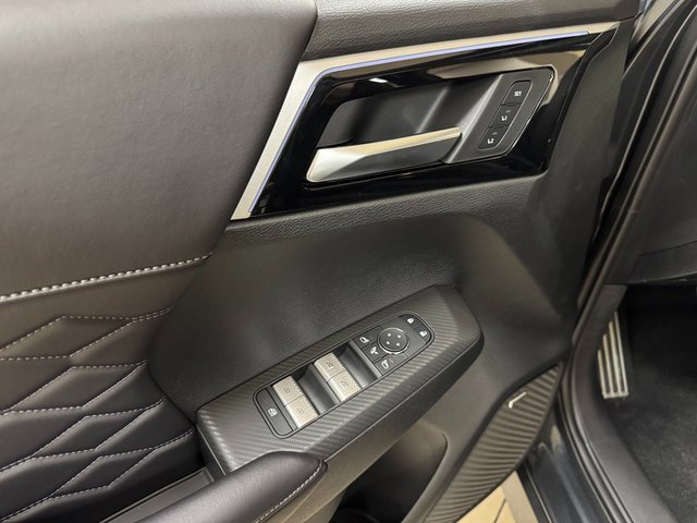 New 2025 Mitsubishi Outlander SEL image 7