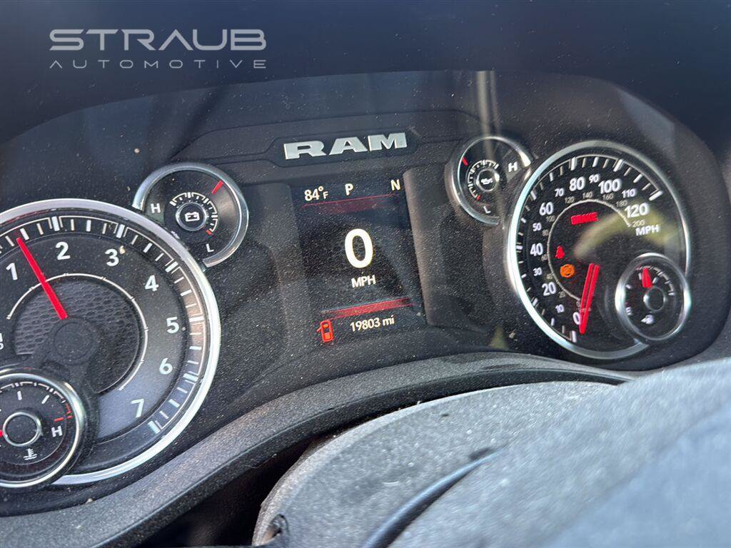 Used 2024 RAM 1500 Big Horn AWD/4WD image 4