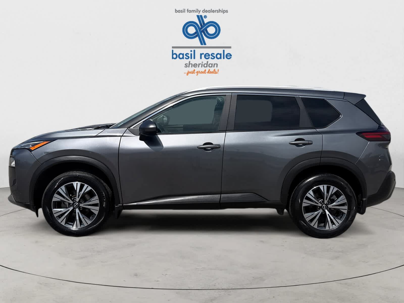 Used 2023 Nissan Rogue SV w/ SV Premium B Package AWD/4WD image 3