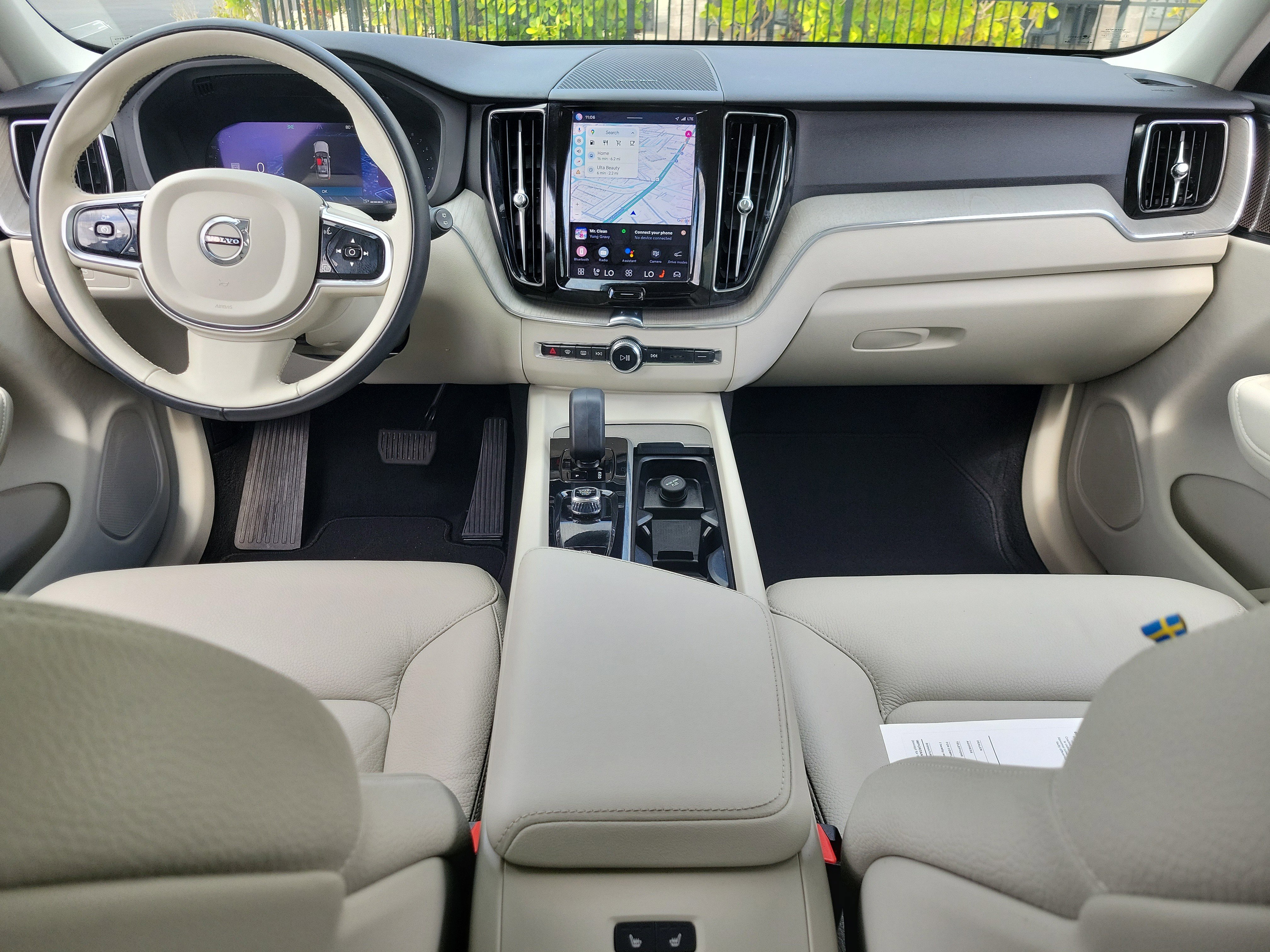 Used 2023 Volvo XC60 B5 Plus w/ Climate Package image 14