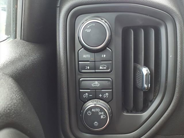 Used 2023 Chevrolet Silverado 1500 Custom image 22