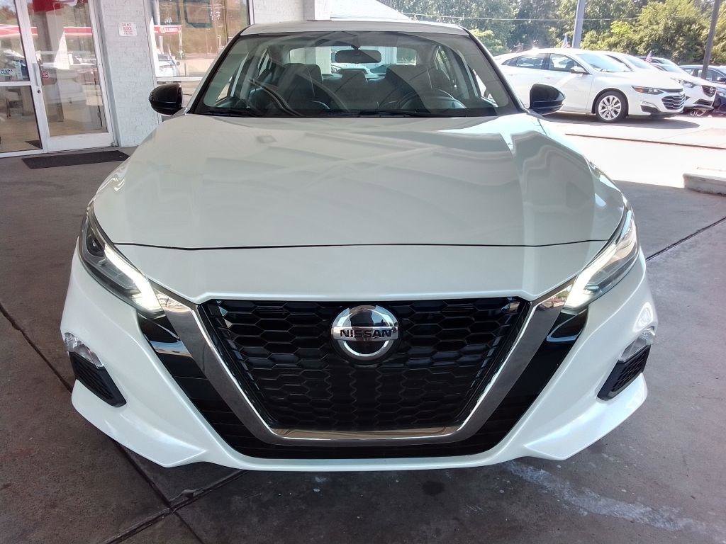 Used 2019 Nissan Altima 2.5 SR w/ SR Premium Package FWD image 3