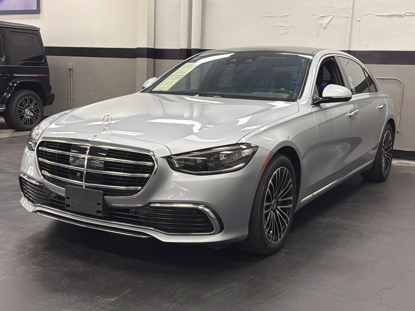 Certified 2023 Mercedes-Benz S 580e 4MATIC Sedan image 6