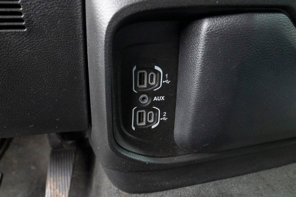 Used 2023 RAM 1500 Big Horn image 32