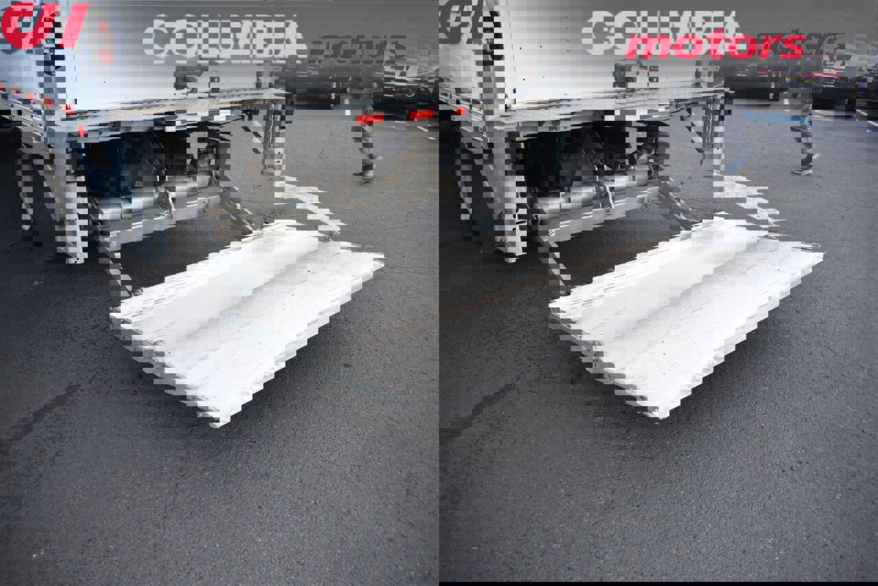 Used 2023 Chevrolet Low Cab Forward 5500XD image 25