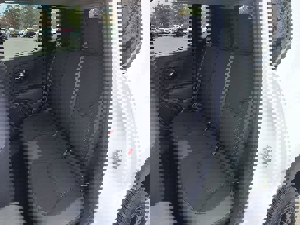 Used 2020 Jeep Renegade Altitude image 21