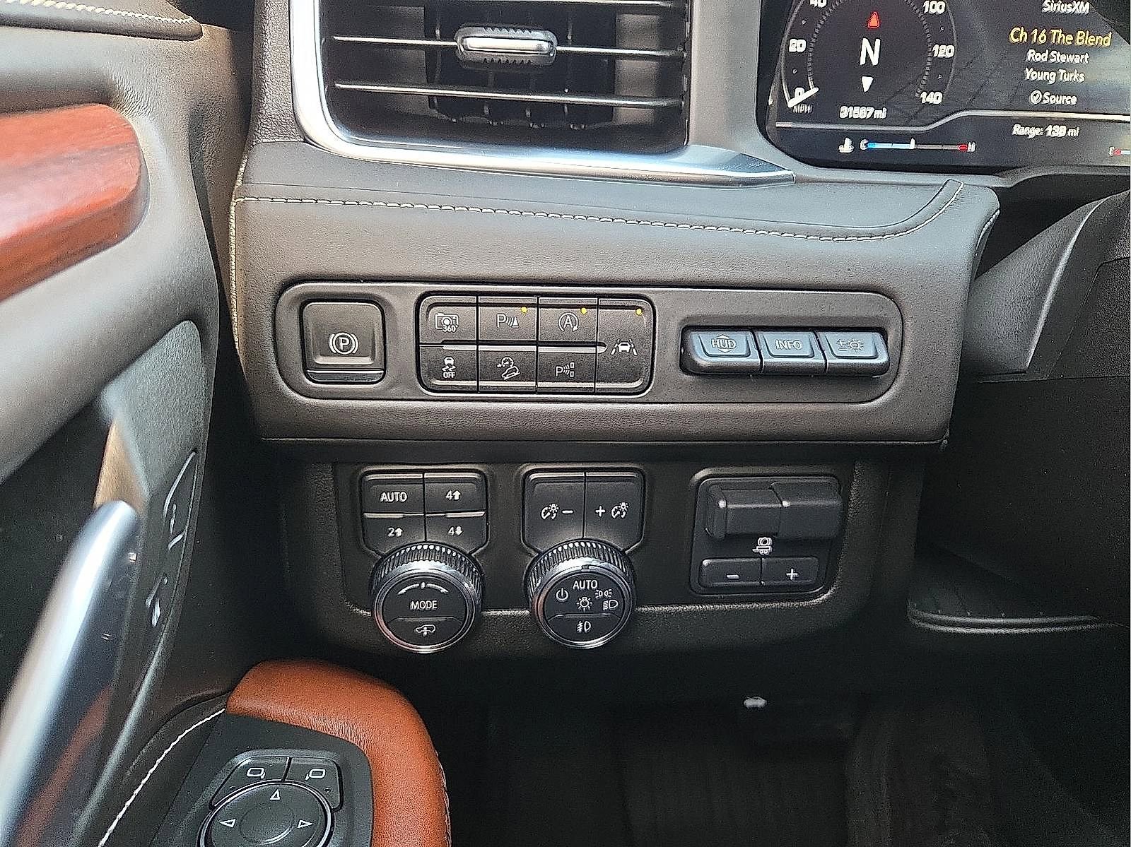 Certified 2023 GMC Yukon Denali Ultimate image 19